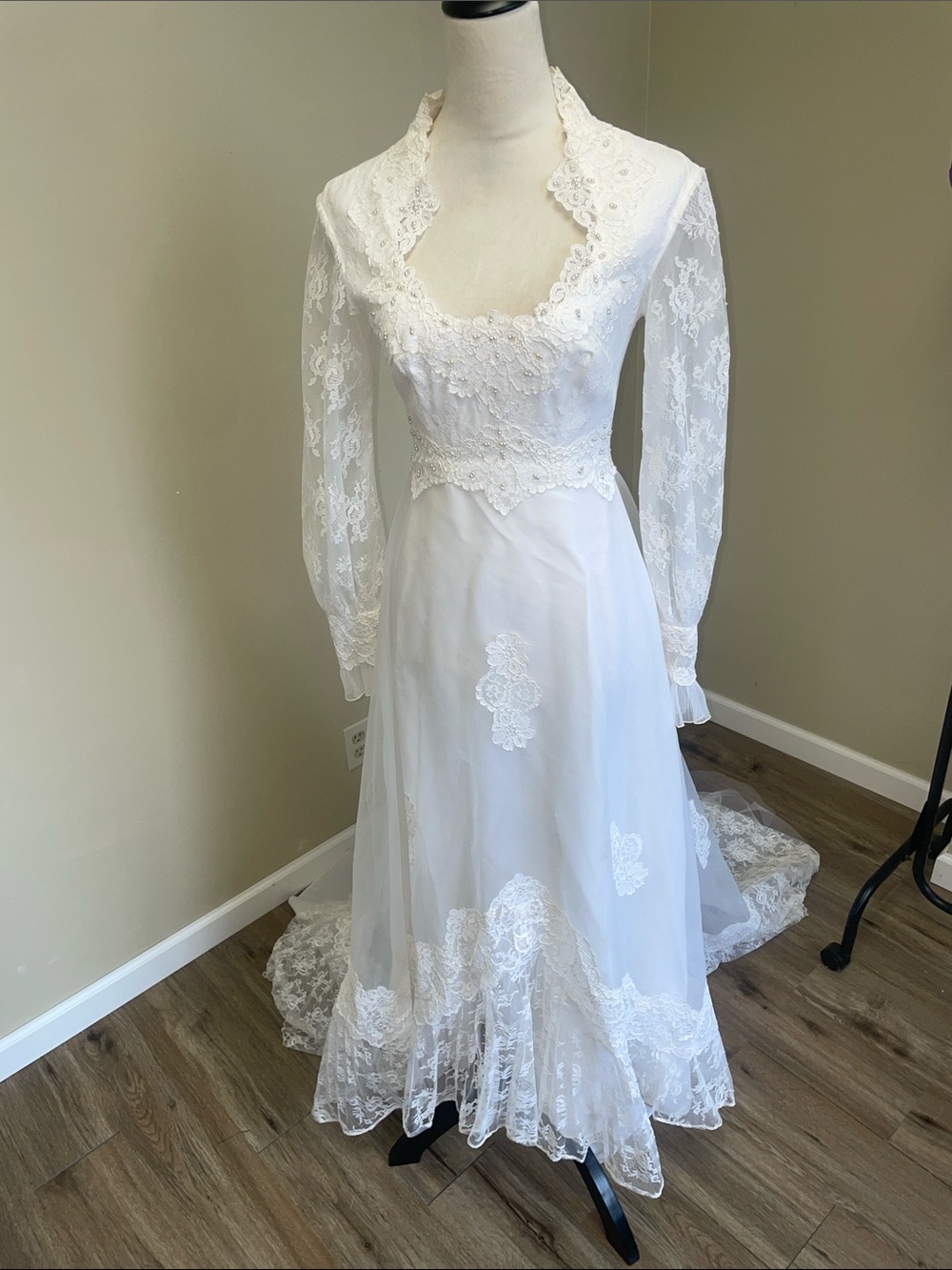 70S WEDDING DRESS